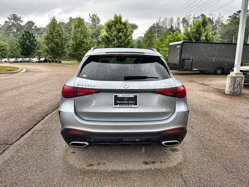 Used 2025 Mercedes-Benz GLC 350e 4MATIC image 7