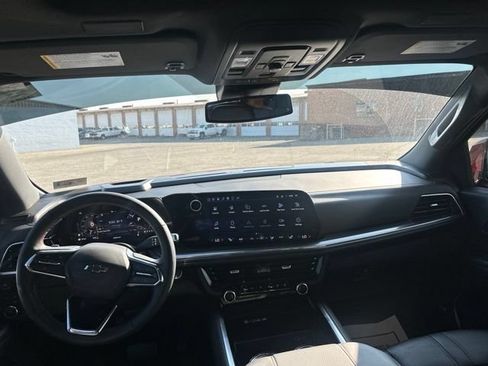 Used 2025 Chevrolet Tahoe RST w/ Comfort Package AWD/4WD image 14