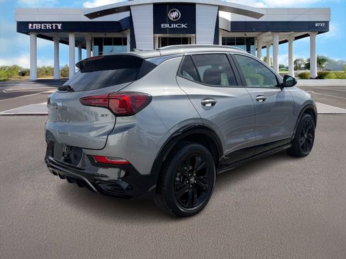 Used 2024 Buick Encore GX Sport Touring image 2