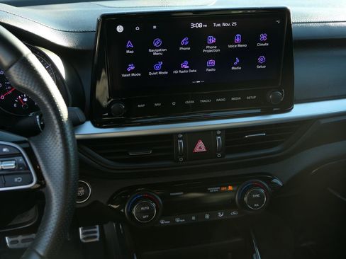 Used 2023 Kia Forte GT-Line image 19