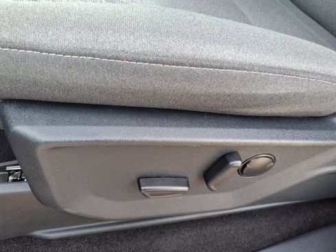 Used 2022 Ford F150 XLT w/ Equipment Group 302A High image 4