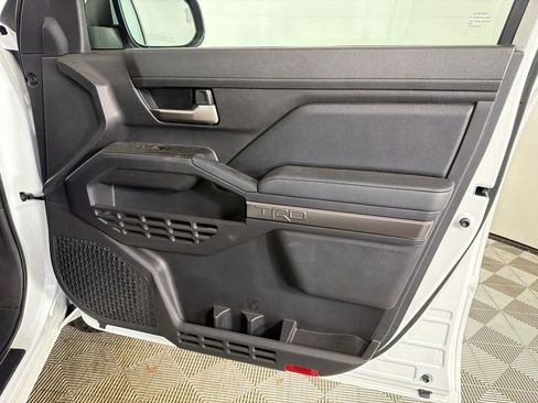 Used 2025 Toyota Tacoma TRD Off-Road image 14
