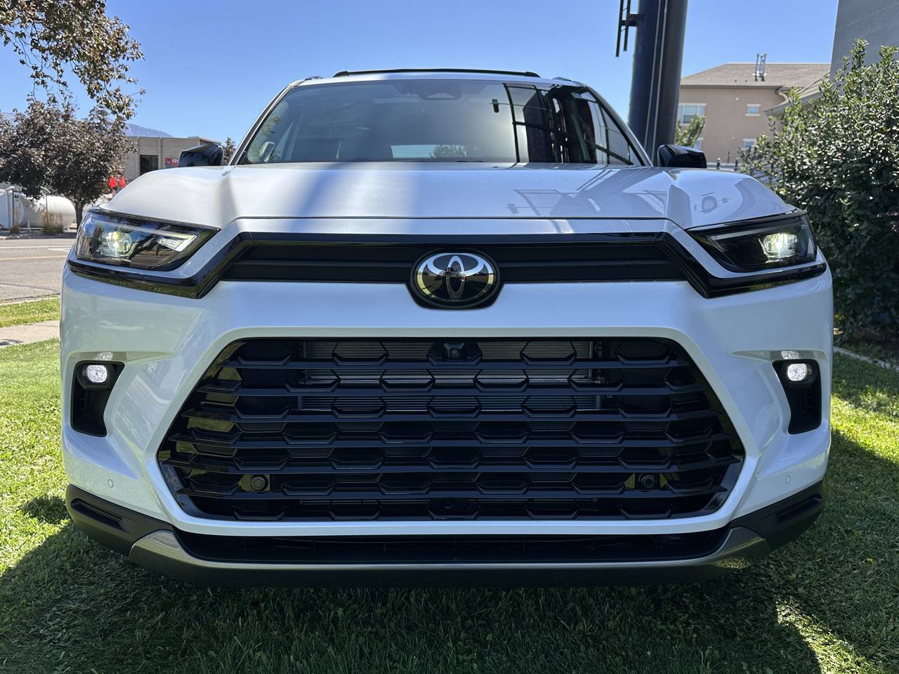 Used 2025 Toyota Grand Highlander AWD Hybrid image 13