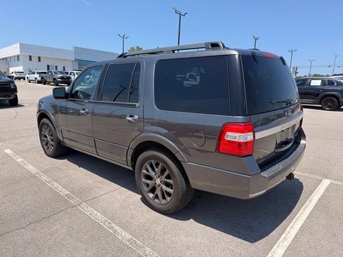 Used 2017 Ford Expedition Limited w/ Equipment Group 301A RWD image 4