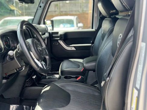 Used 2015 Jeep Wrangler Unlimited Sport image 11