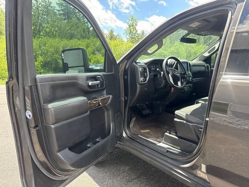 Used 2021 GMC Sierra 2500 SLE w/ X31 Off-Road Package AWD/4WD image 10