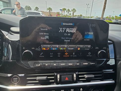 Certified 2023 Nissan Pathfinder SL w/ SL Premium Package FWD image 28