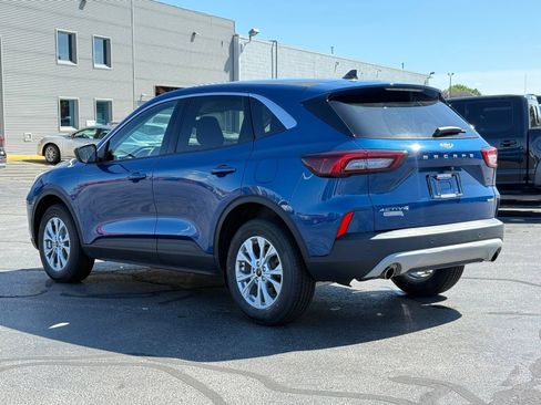 Used 2023 Ford Escape Active w/ Tech Pack #1 AWD/4WD image 6