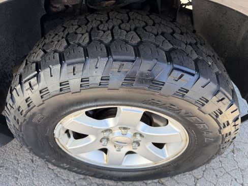 Used 2010 Ford Expedition XLT AWD/4WD image 7