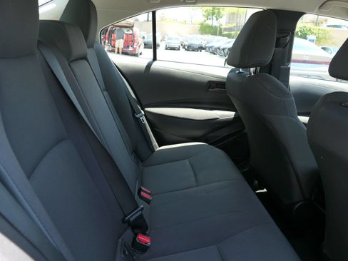 Used 2022 Toyota Corolla LE FWD image 24