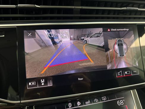 Used 2019 Audi Q8 Premium Plus AWD/4WD image 24