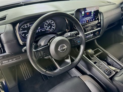 Used 2023 Nissan Pathfinder SL image 22