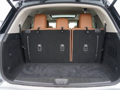 Used 2022 Nissan Pathfinder Platinum image 7