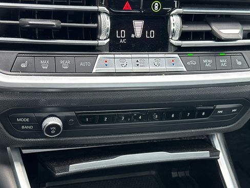 Used 2020 BMW 330i Sedan w/ Driving Assistance Package image 19