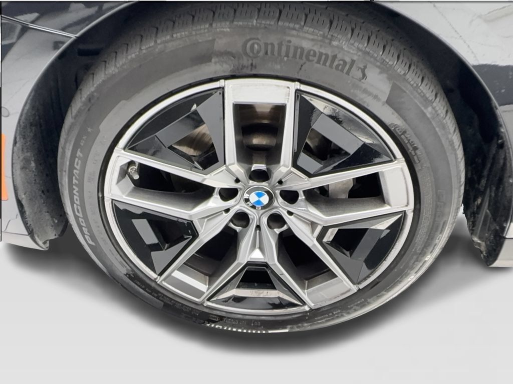 Used 2026 BMW 530i RWD image 13