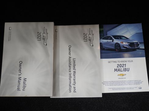 Used 2021 Chevrolet Malibu LT image 23