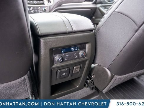 Used 2023 Chevrolet Traverse High Country image 24