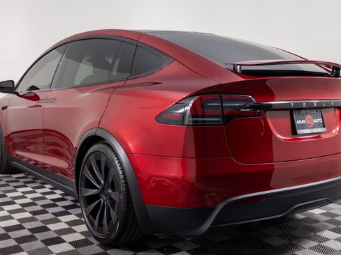 Used 2023 Tesla Model X image 5