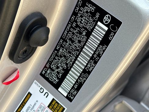 Used 2020 Toyota Prius Prime XLE FWD image 36
