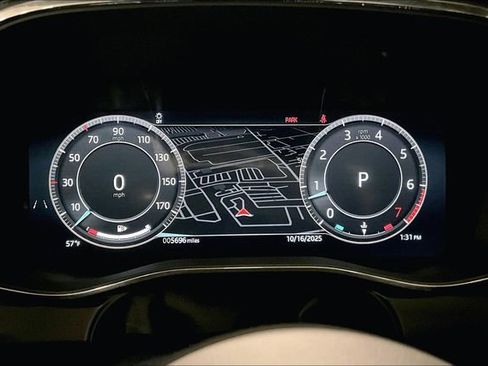 Certified 2025 Jaguar F-PACE R-Dynamic S image 22