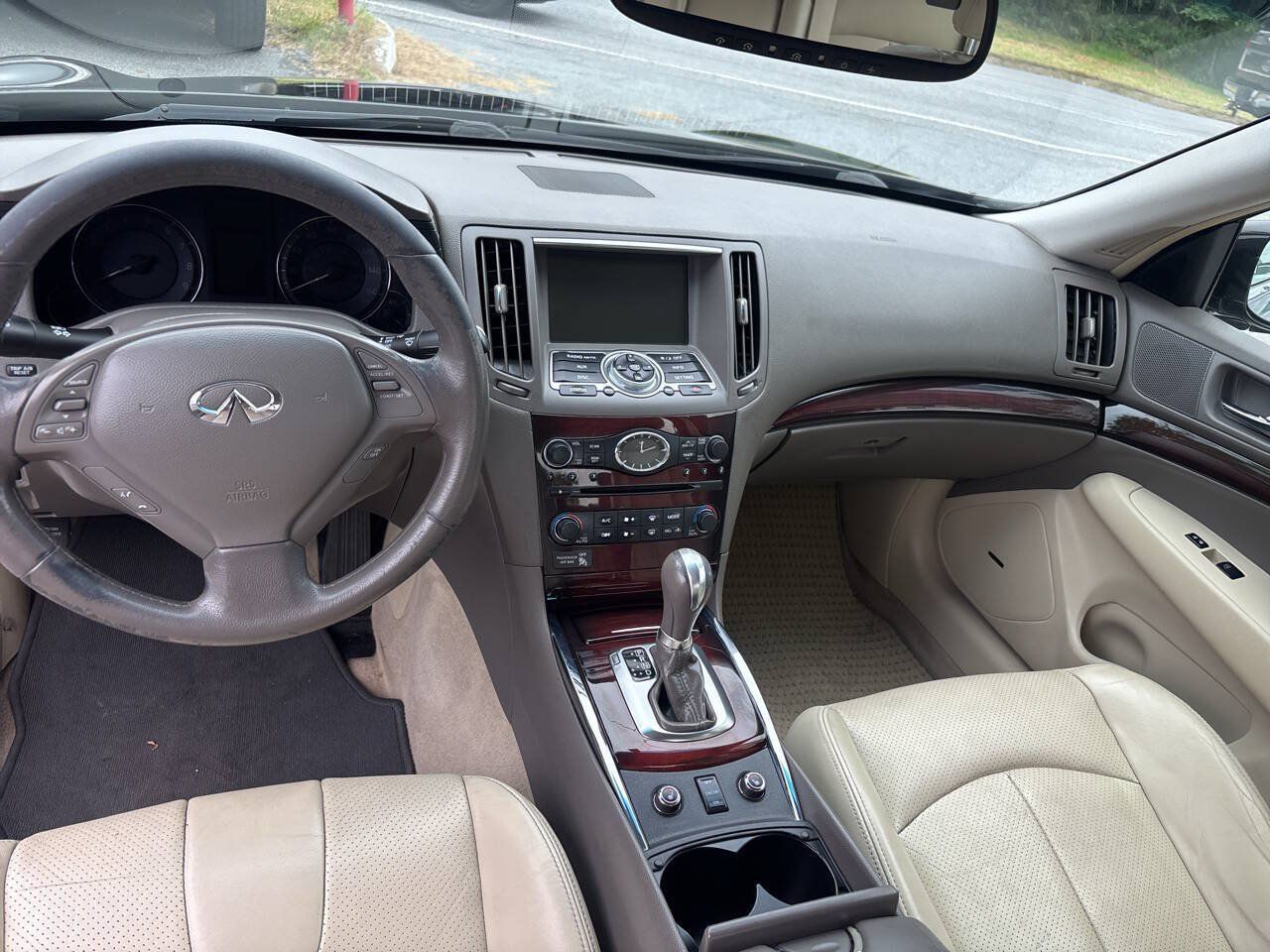 Used 2011 INFINITI G37 x Sedan w/ Premium Pkg AWD/4WD image 13