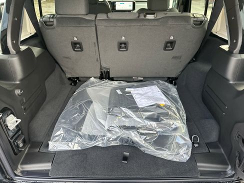 New 2026 Jeep Wrangler Sport S image 21