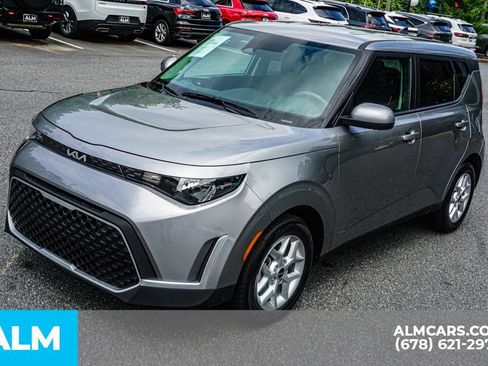 Used 2025 Kia Soul LX w/ LX Technology Package FWD image 15