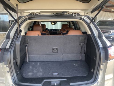 Used 2017 Chevrolet Traverse Premier image 17