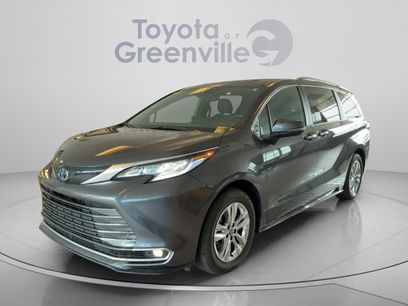 Certified 2025 Toyota Sienna Limited