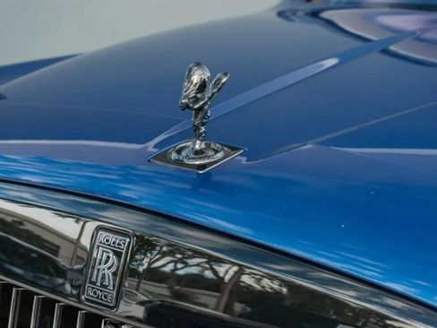 Used 2021 Rolls-Royce Cullinan Black Badge image 22