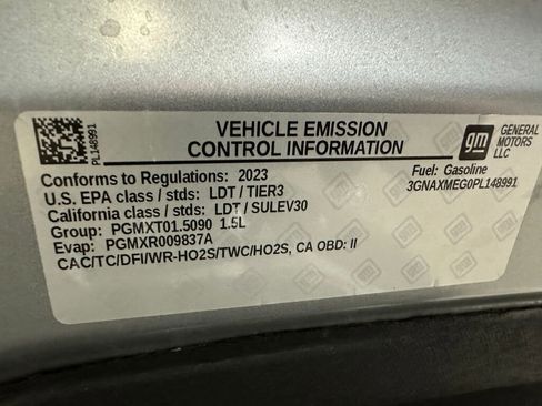 Certified 2023 Chevrolet Equinox RS w/ LPO, Floor Liner Package image 39