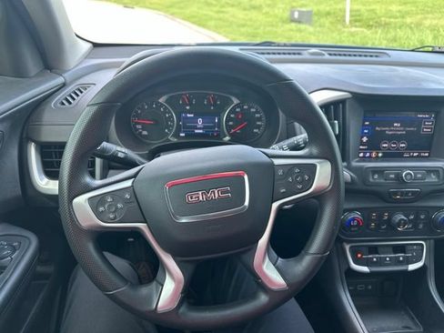 Used 2022 GMC Terrain SLE w/ Driver Convenience Package FWD image 12