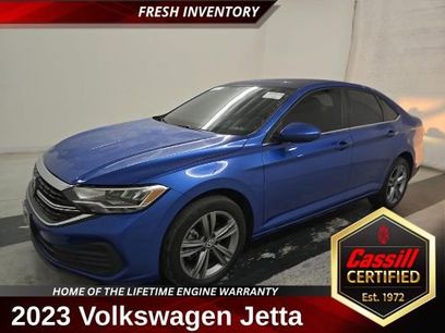 Used 2023 Volkswagen Jetta SE w/ Panoramic Sunroof Package