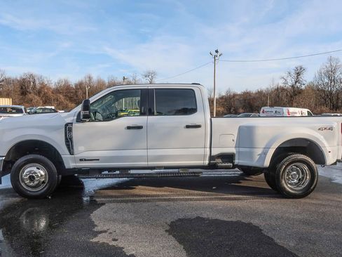 Used 2024 Ford F350 XLT image 3