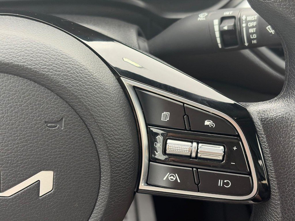 Used 2023 Kia Forte LXS w/ LXS Technology Package FWD image 24
