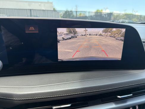 Used 2024 Cadillac XT4 Premium Luxury FWD image 22