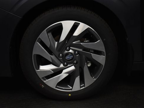 Used 2025 Subaru Legacy Limited image 10