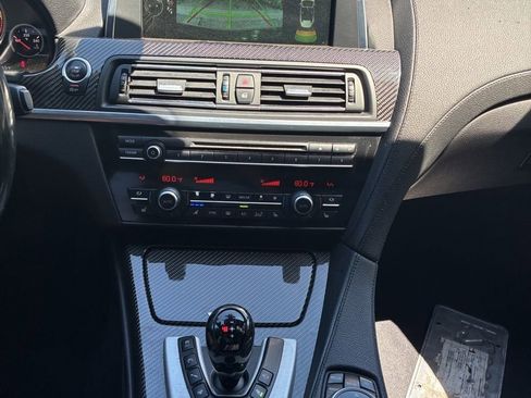 Used 2015 BMW M6 Convertible RWD image 10