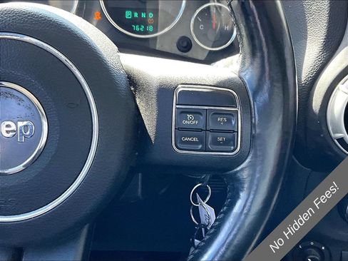 Used 2012 Jeep Wrangler Unlimited Rubicon w/ Dual Top Group AWD/4WD image 15
