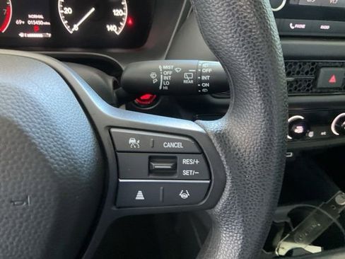 Certified 2023 Honda HR-V LX image 11
