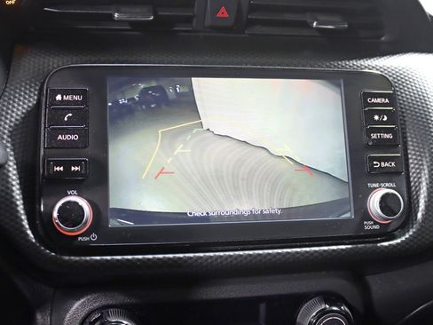 Used 2022 Nissan Kicks SV image 17