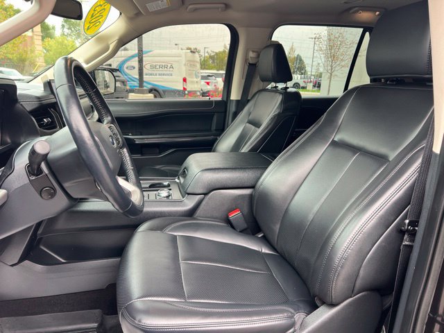 Used 2023 Ford Expedition XLT AWD/4WD image 25