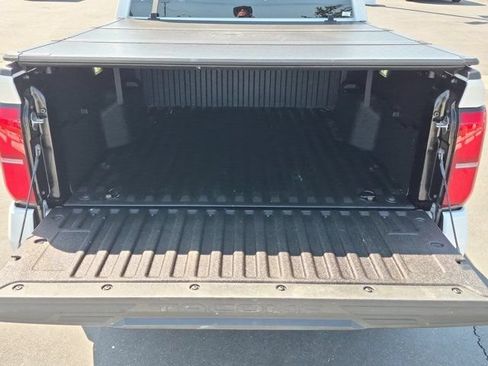 Used 2025 Toyota Tacoma SR5 RWD image 10