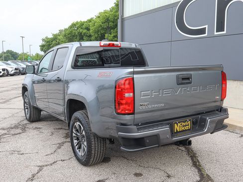 Used 2022 Chevrolet Colorado Z71 AWD/4WD image 9