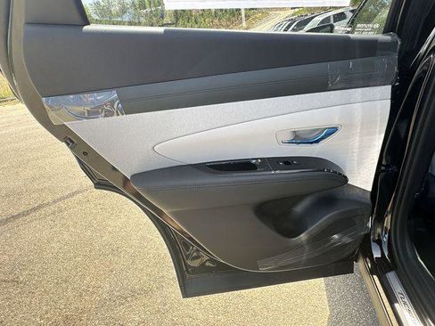 New 2025 Hyundai Tucson Limited image 21