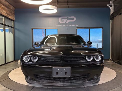 Used 2021 Dodge Challenger SXT w/ Blacktop Package image 8