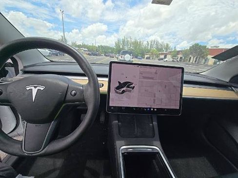 Used 2023 Tesla Model 3 Standard Range RWD image 22