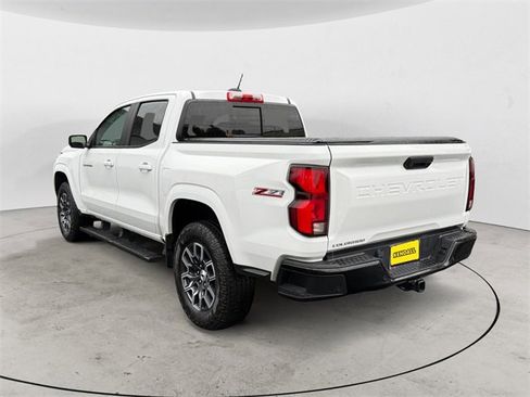 Used 2023 Chevrolet Colorado Z71 w/ Z71 Convenience Package 2 image 3