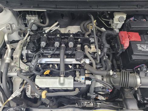 Used 2020 Nissan Kicks SV image 30