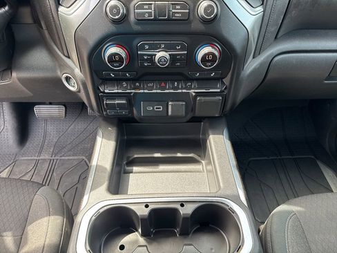 Used 2019 Chevrolet Silverado 1500 LT Trail Boss image 48